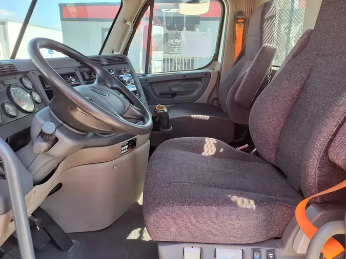 2020 FREIGHTLINER/MERCEDES CASCADIA 12586c3b64c3e831fc04334dc9a64e36ce6