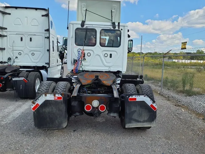 2020 FREIGHTLINER NEW CASCADIA 116