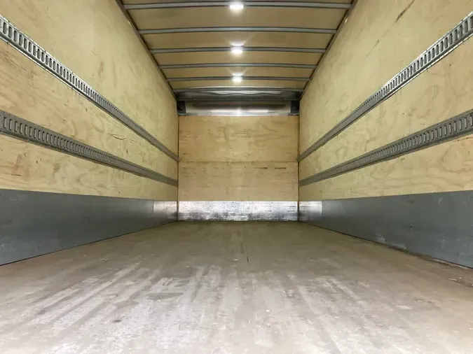 2022 FREIGHTLINER/MERCEDES M2 106