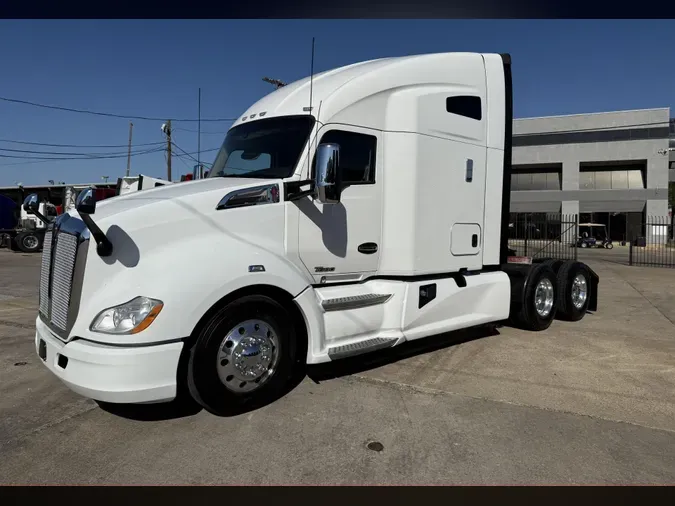 2022 Kenworth T68086cd2c6f6fb37292a16027fe0ddcf0b1