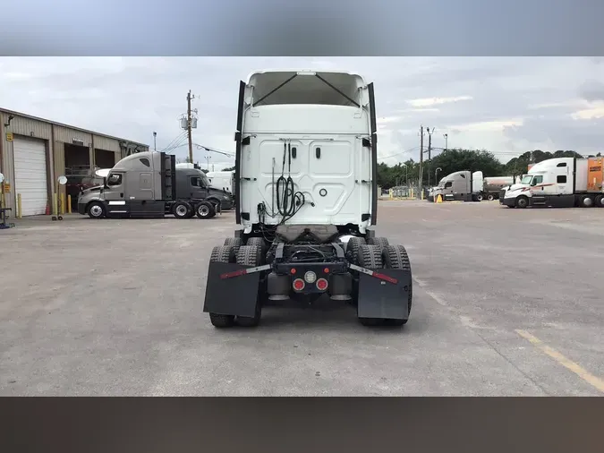 2019 Freightliner Cascadia
