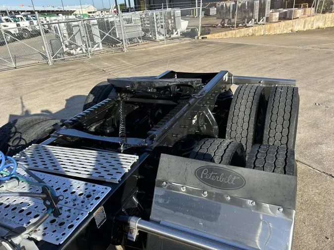 2021 Peterbilt 567