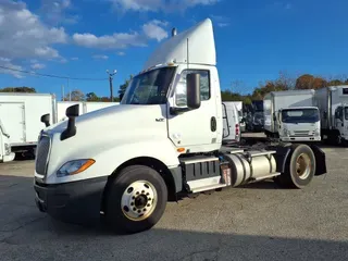 2021 NAVISTAR INTERNATIONAL LT625 DAYCAB S/A