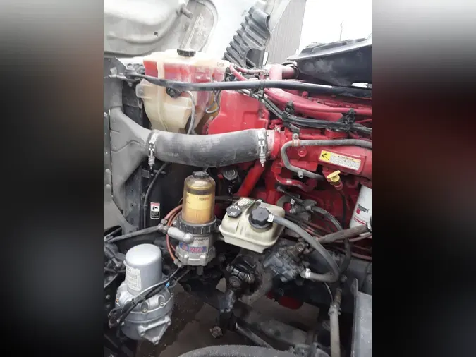 2015 FREIGHTLINER/MERCEDES CASCADIA 125