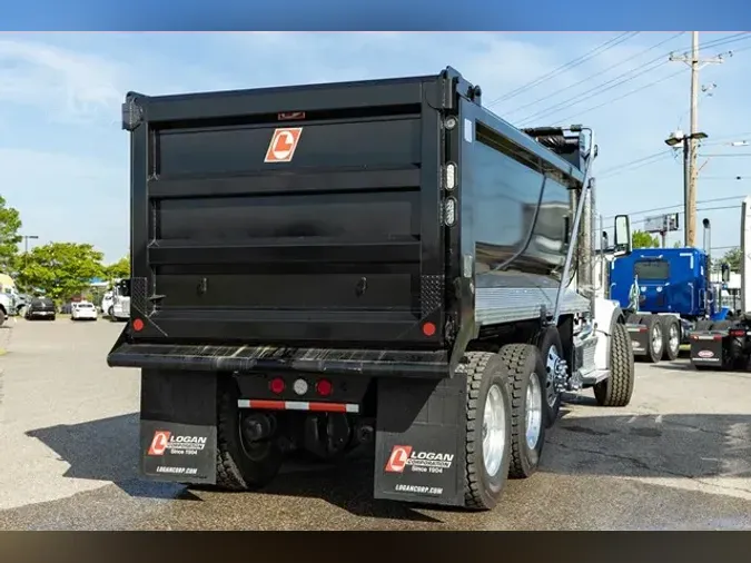 2025 PETERBILT 567