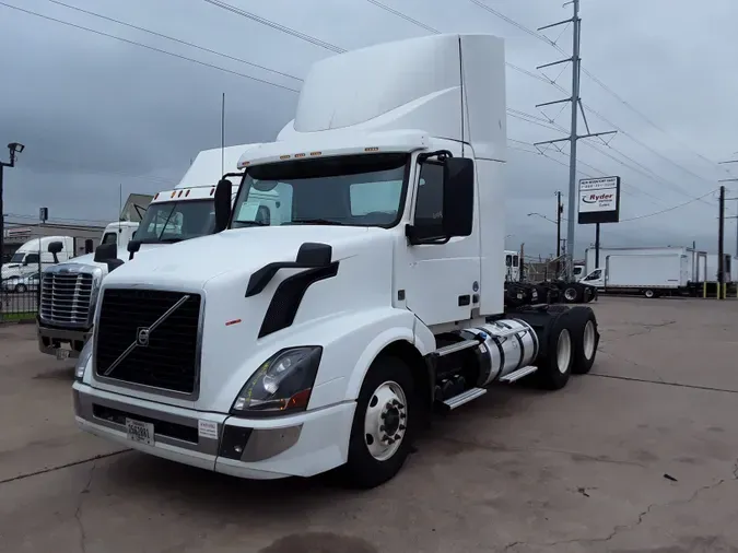 2017 VOLVO VNL64TRACTOR86e294fb889dcc720ba9a9361a235363