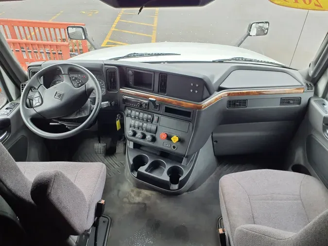 2019 NAVISTAR INTERNATIONAL LT625 SLPR CAB