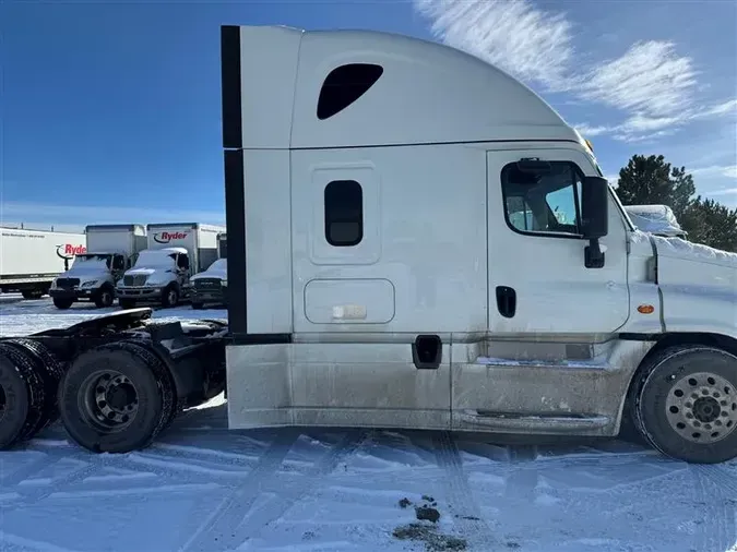 2019 FREIGHTLINER/MERCEDES CASCADIA 125