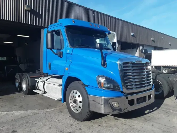 2019 FREIGHTLINER CASCADIA 125