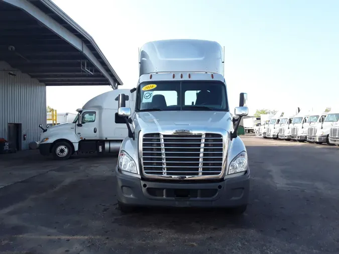 2016 FREIGHTLINER/MERCEDES CASCADIA 125