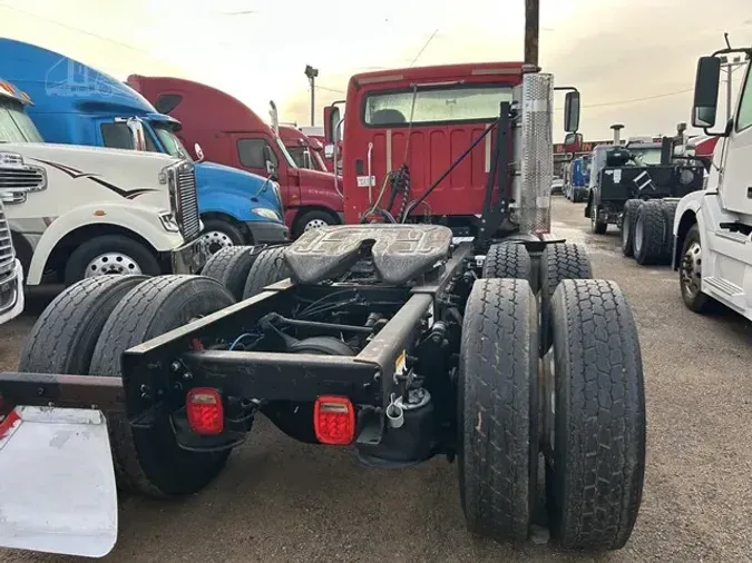 2009 FREIGHTLINER BUSINESS CLASS M2 112