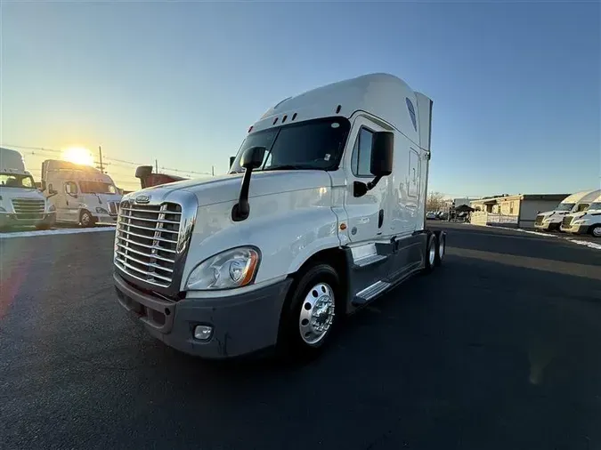 2017 FREIGHTLINER CASCADIA EVOLUTION