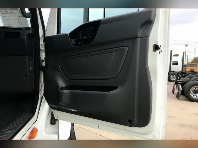 2021 INT LT625 6x486faf427e30155521582d5f7338a1851