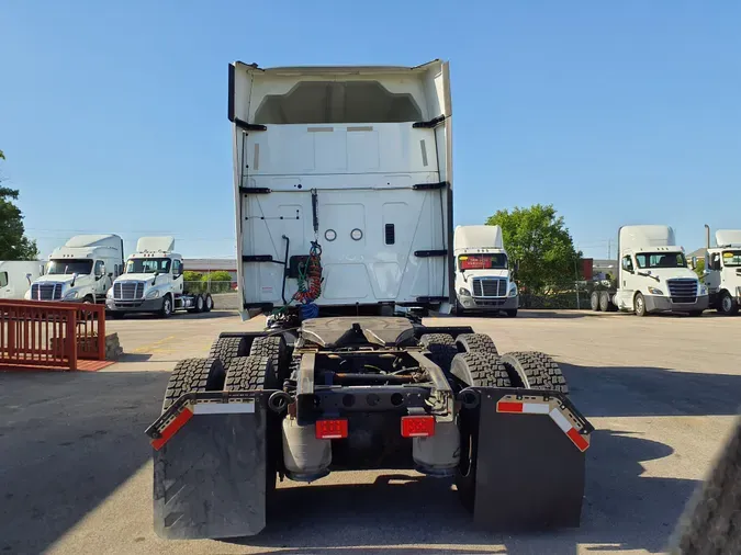 2019 NAVISTAR INTERNATIONAL LT625 SLPR CAB