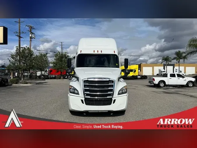 2020 FREIGHTLINER CA126