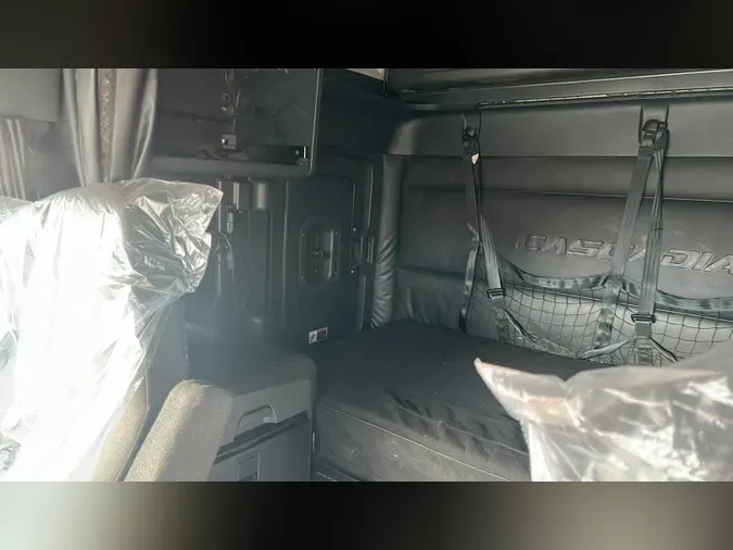 2023 Freightliner Cascadia 126