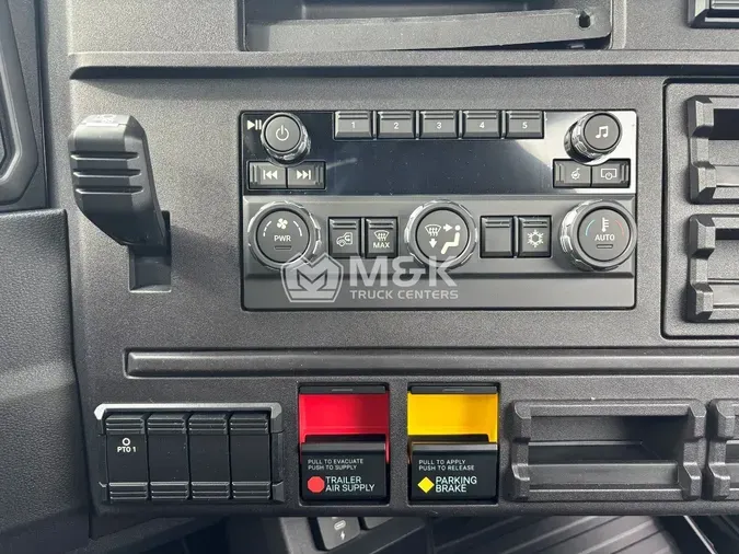 2027 MACK ANTHEM 64T8705bd5f9b5d8f7b5edd7c2689e51a2b