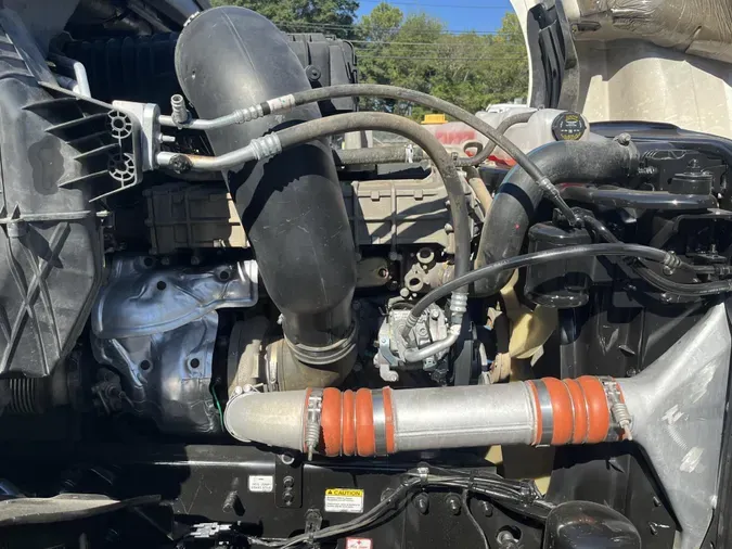 2020 Freightliner Cascadia8705de7385199a88d04771bc504c856b