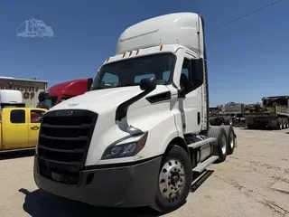 2022 FREIGHTLINER CASCADIA 116