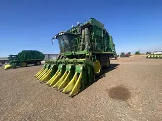 2014 John Deere CP690
