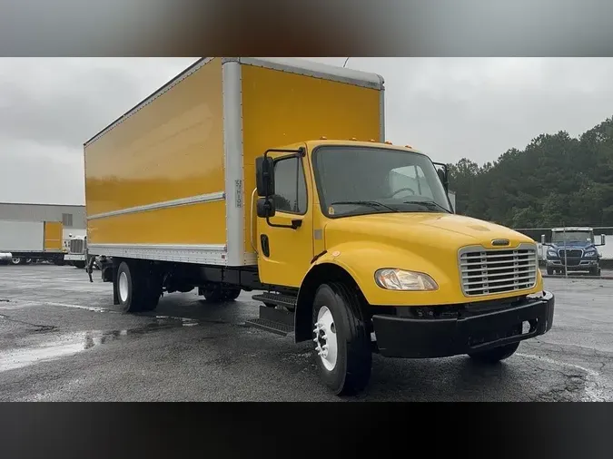2019 Freightliner Business Class M2 106