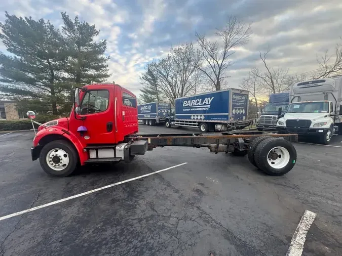 2018 FREIGHTLINER/MERCEDES M2 106