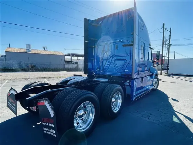 2020 FREIGHTLINER CA126