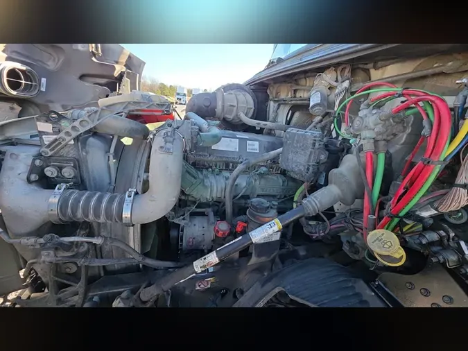 2020 Volvo VNR64T640