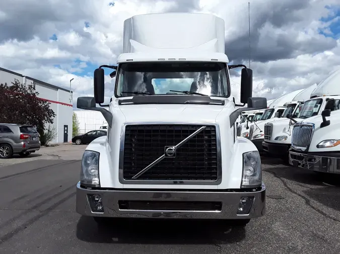 2018 VOLVO VNL64TRACTOR