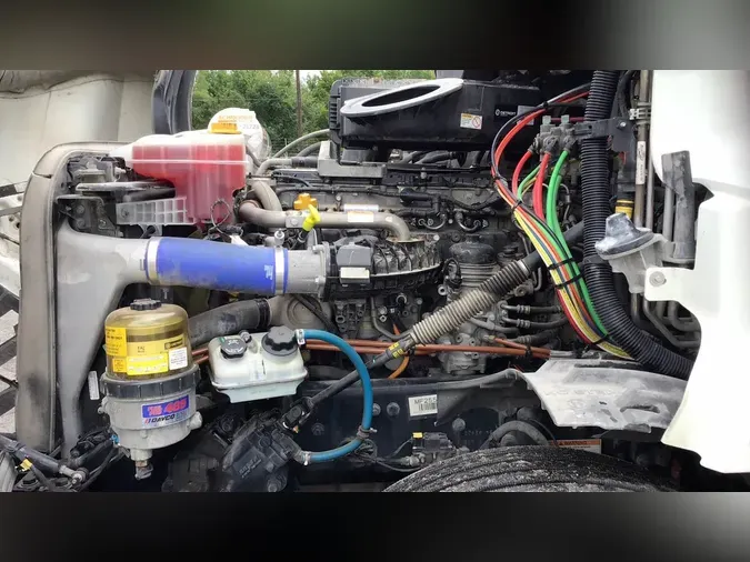 2021 Freightliner Cascadia 126
