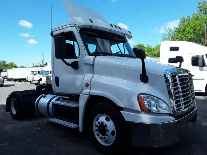 2018 FREIGHTLINER/MERCEDES CASCADIA 125