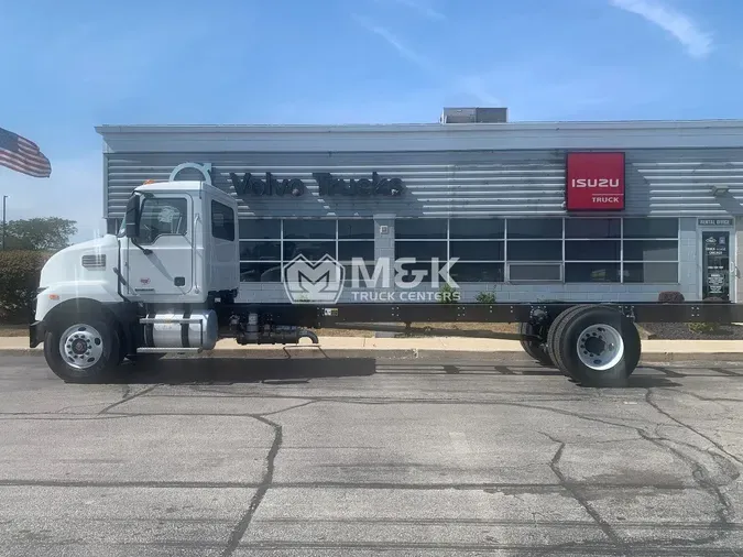 2025 MACK MD MD7