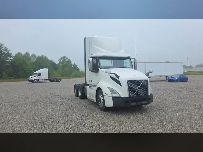 2020 Volvo VNL300872c9a4768d7a5cb530eb7d05ec3253b