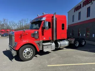 2020 Freightliner 122SD