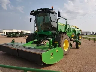 2014 John Deere W235