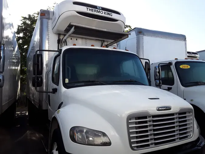 2017 FREIGHTLINER/MERCEDES M2 106