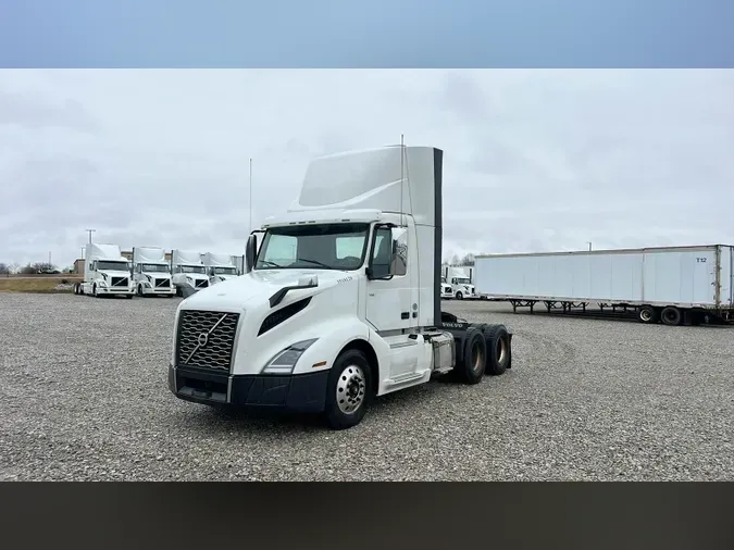 2018 Volvo VNL300