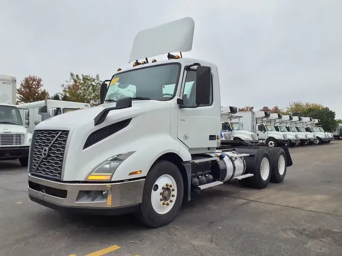2019 VOLVO VNL64T-300873574bce0bf6ec3d75346e61e54a041