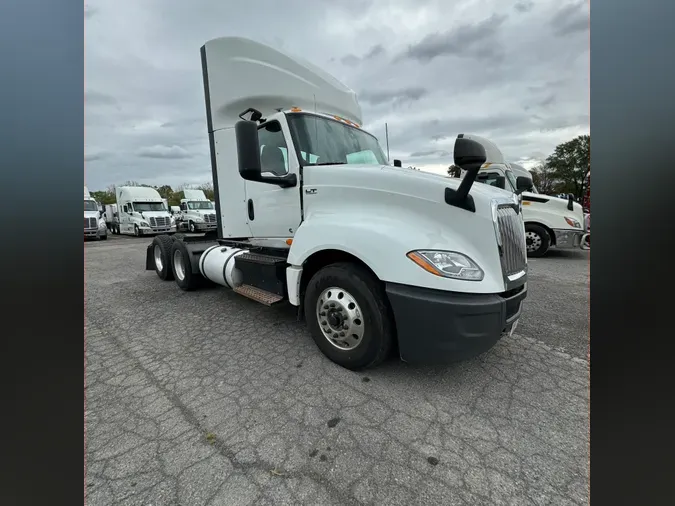 2019 NAVISTAR INTERNATIONAL LT625 DAYCAB T/A