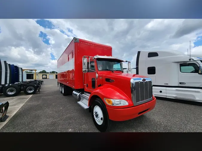 2020 Peterbilt 348