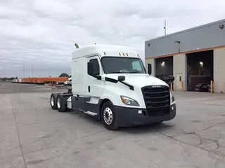 2020 Freightliner Cascadia