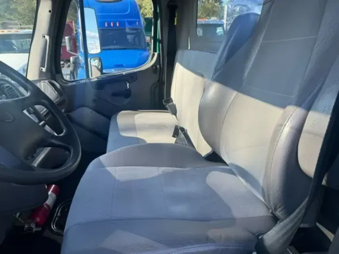 2020 FREIGHTLINER/MERCEDES M2 106