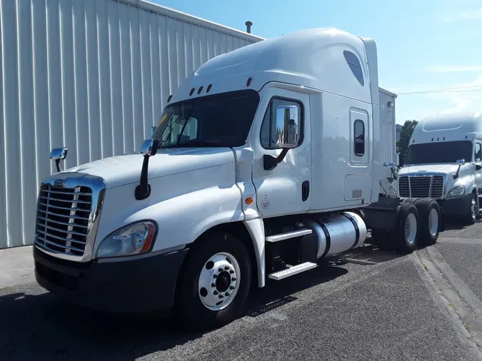 2019 FREIGHTLINER/MERCEDES CASCADIA 125