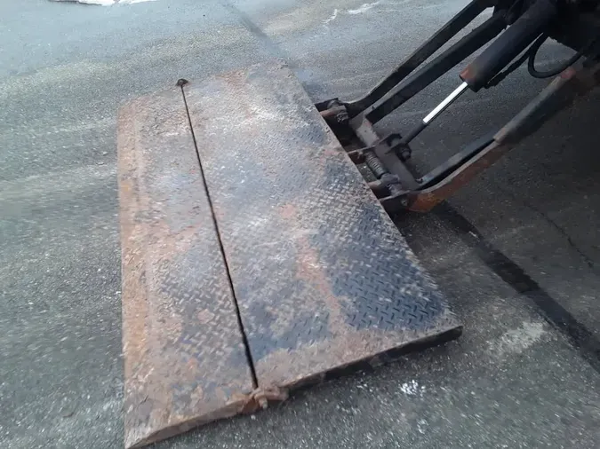 2018 ISUZU NPR873e9a591b1d6b701a0be71dc77621f3