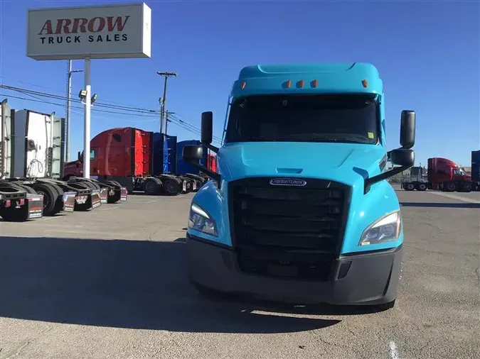 2022 FREIGHTLINER CASCADIA87430341e266f80aaee0d95086393c39