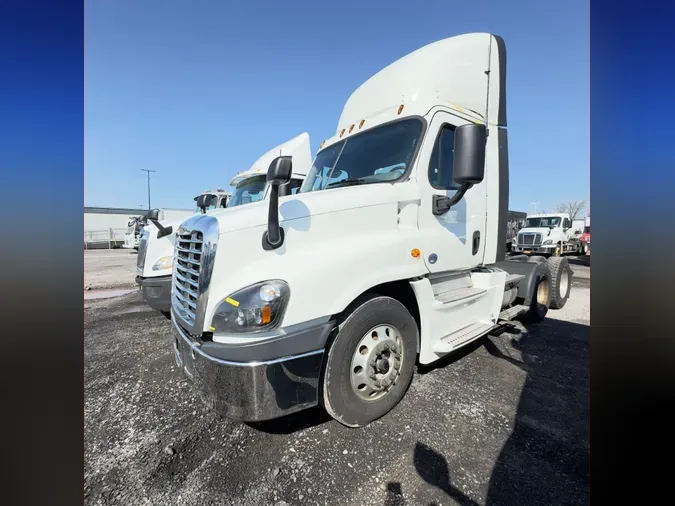 2018 FREIGHTLINER/MERCEDES CASCADIA 125874307e9951354af871a9223cd0c903c