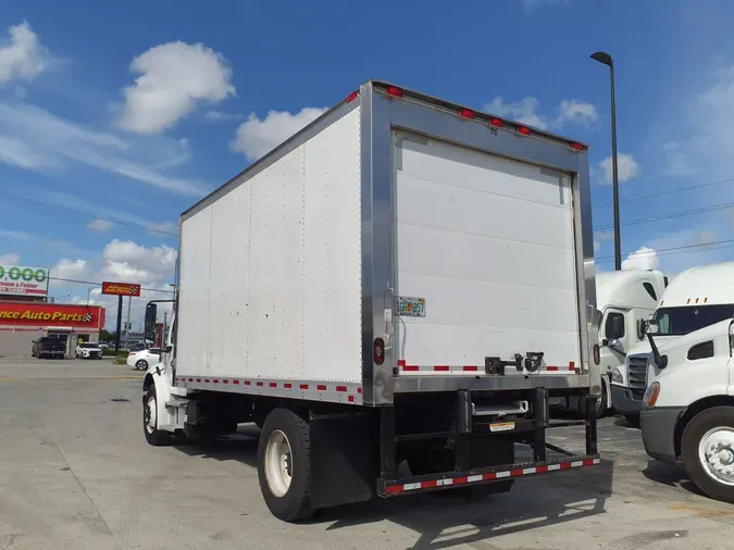 2018 FREIGHTLINER/MERCEDES M2 106