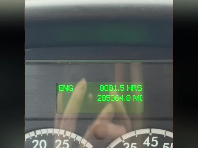 2018 FREIGHTLINER M2 106
