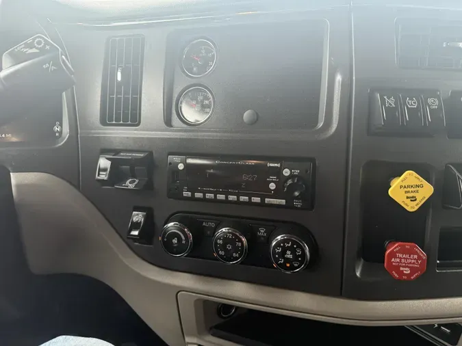 2022 Peterbilt 579