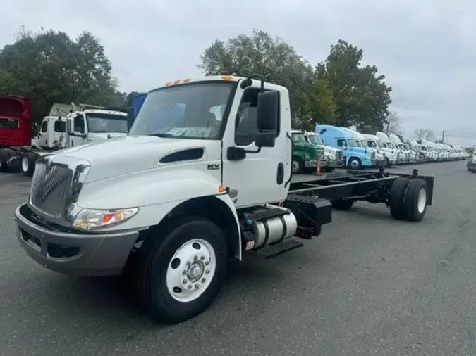 2020 NAVISTAR INTERNATIONAL MV607 (4X2)